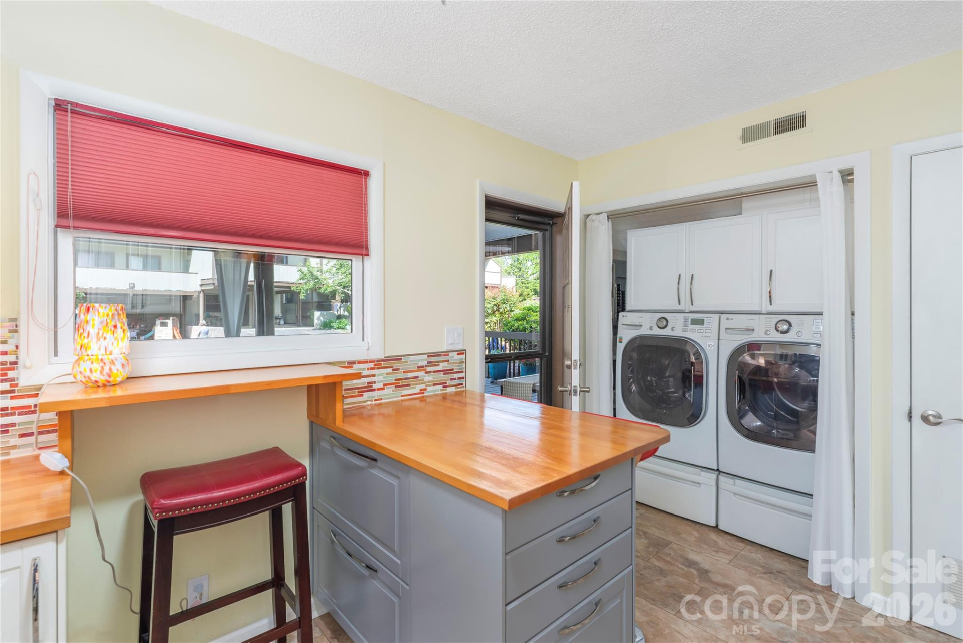 51 Maple Ridge Lane - Photo 4