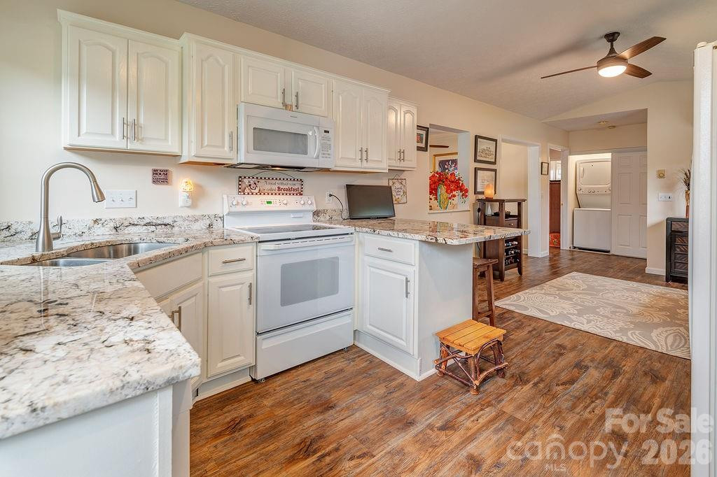 101 Strollers Lane - Photo 12