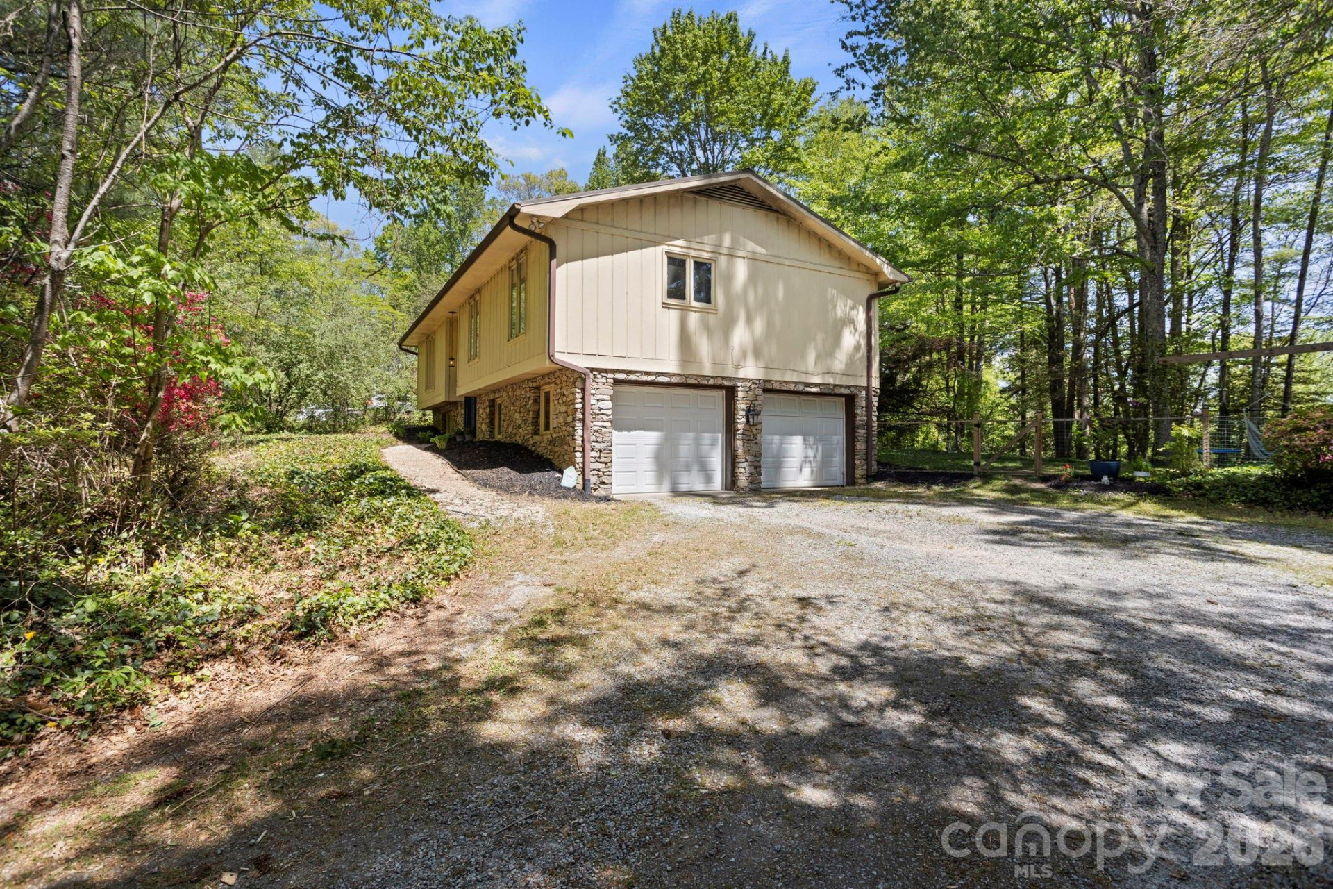 100 Greenbriar Avenue - Photo 6