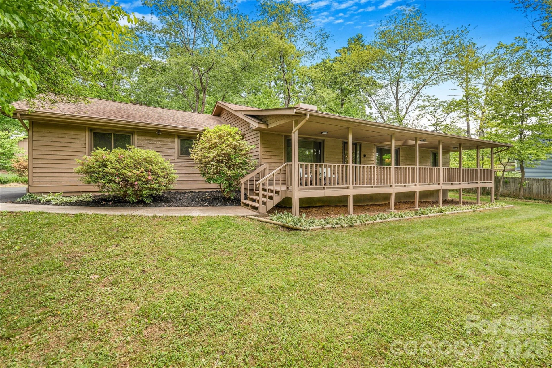 135 Scarlet Drive
