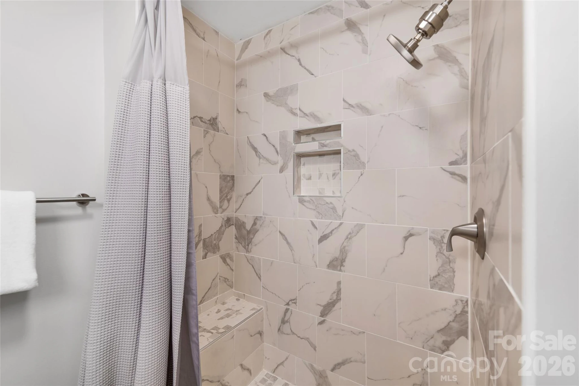 135 Scarlet Drive - Photo 11