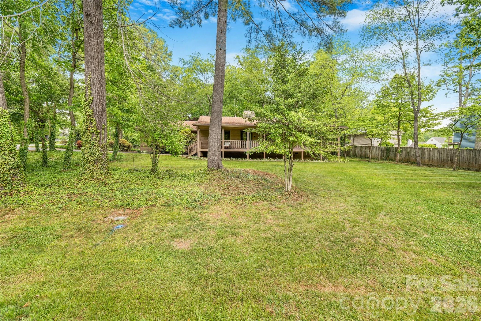 135 Scarlet Drive - Photo 32