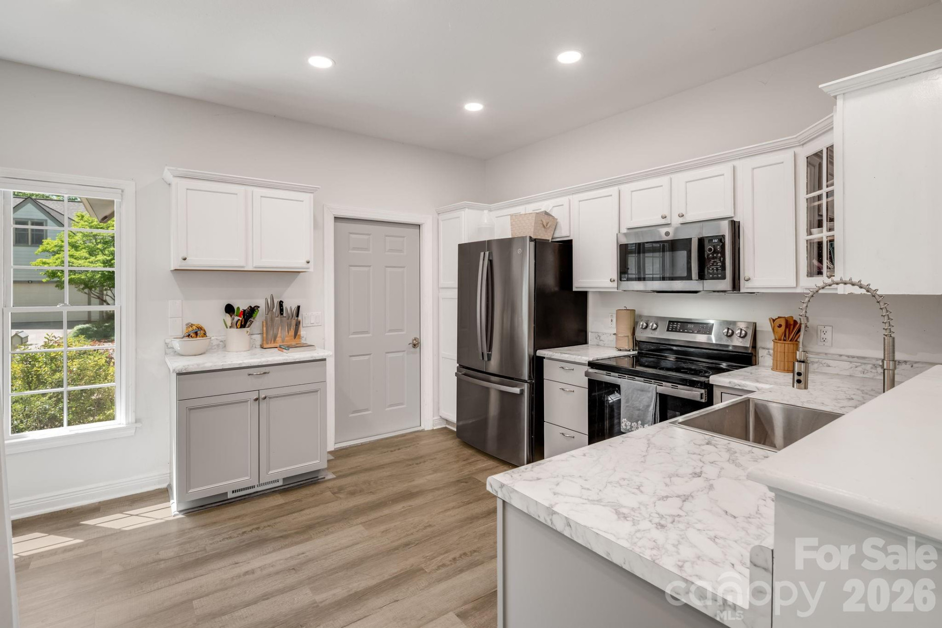 29 Little Cedar Court - Photo 14