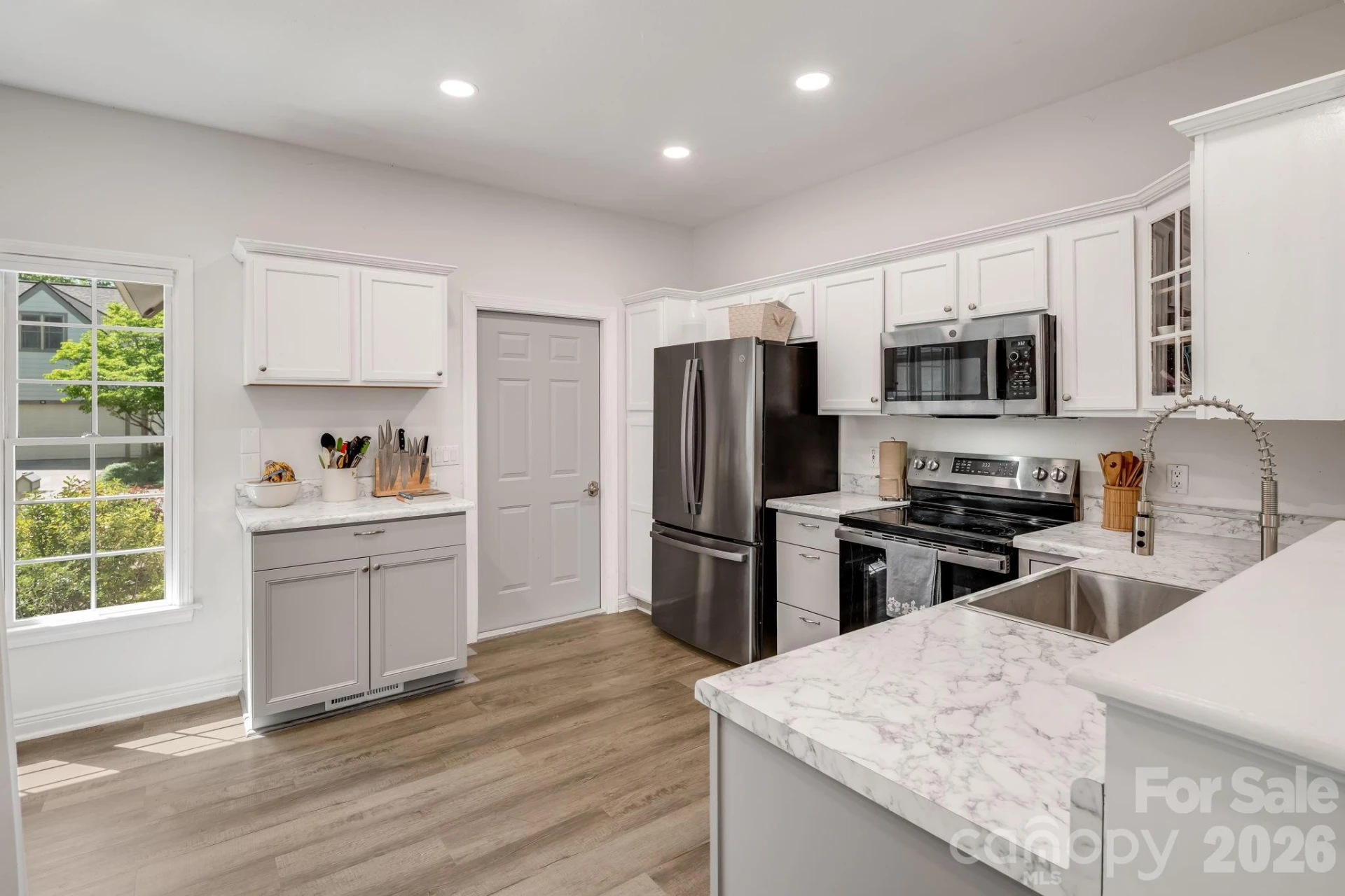29 Little Cedar Court - Photo 14