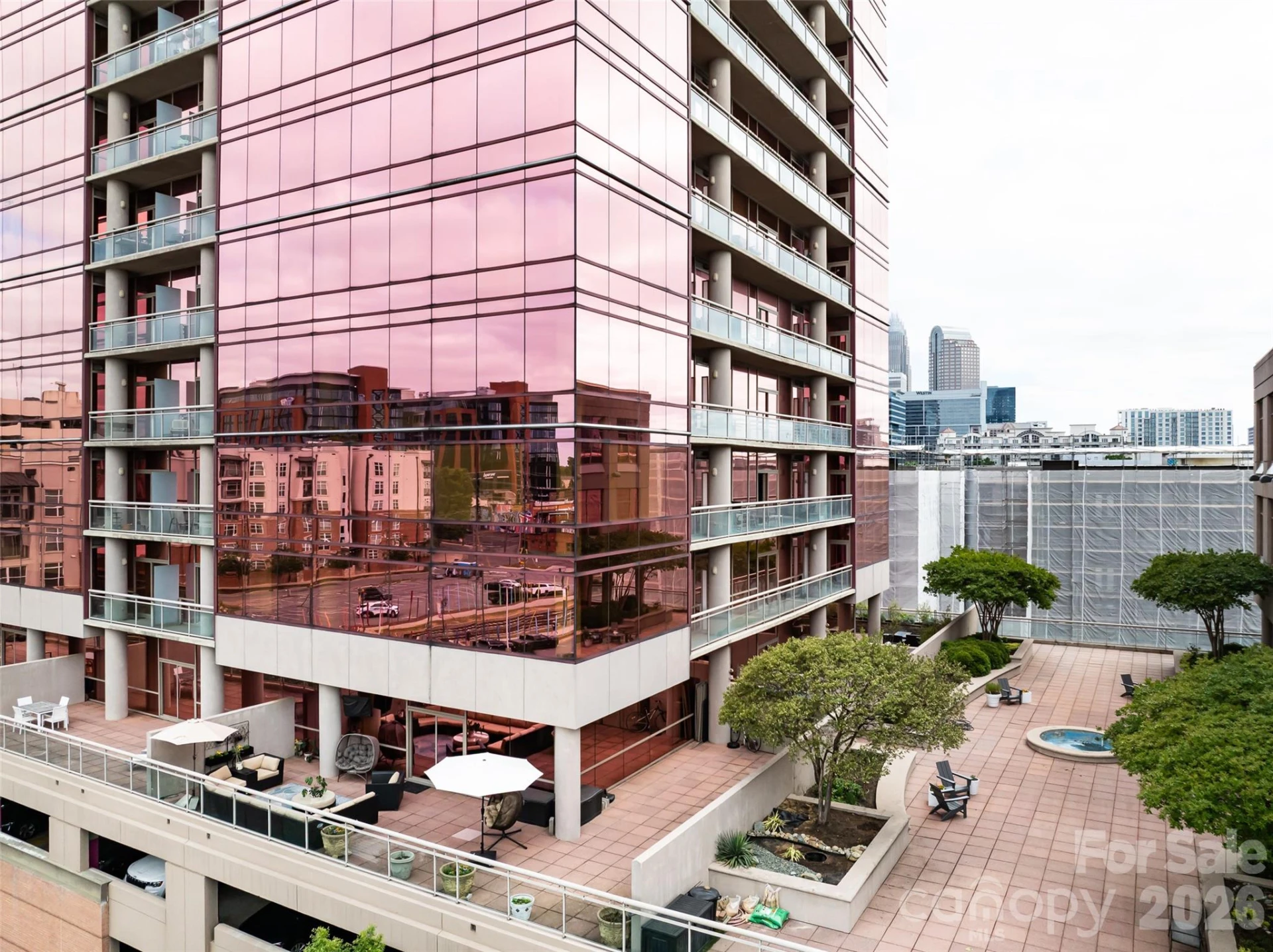 315 Arlington Avenue #503