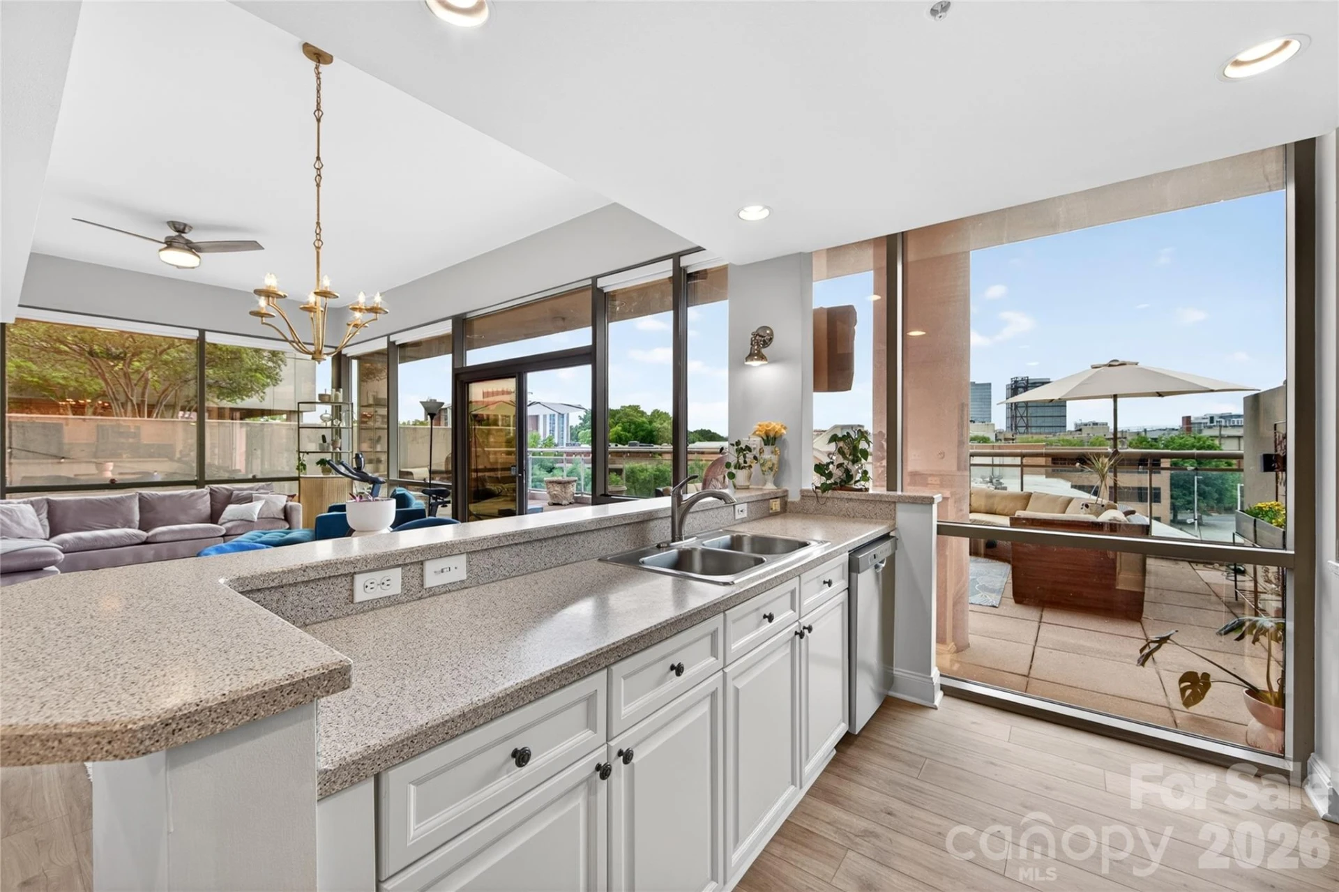 315 Arlington Avenue #503 - Photo 7
