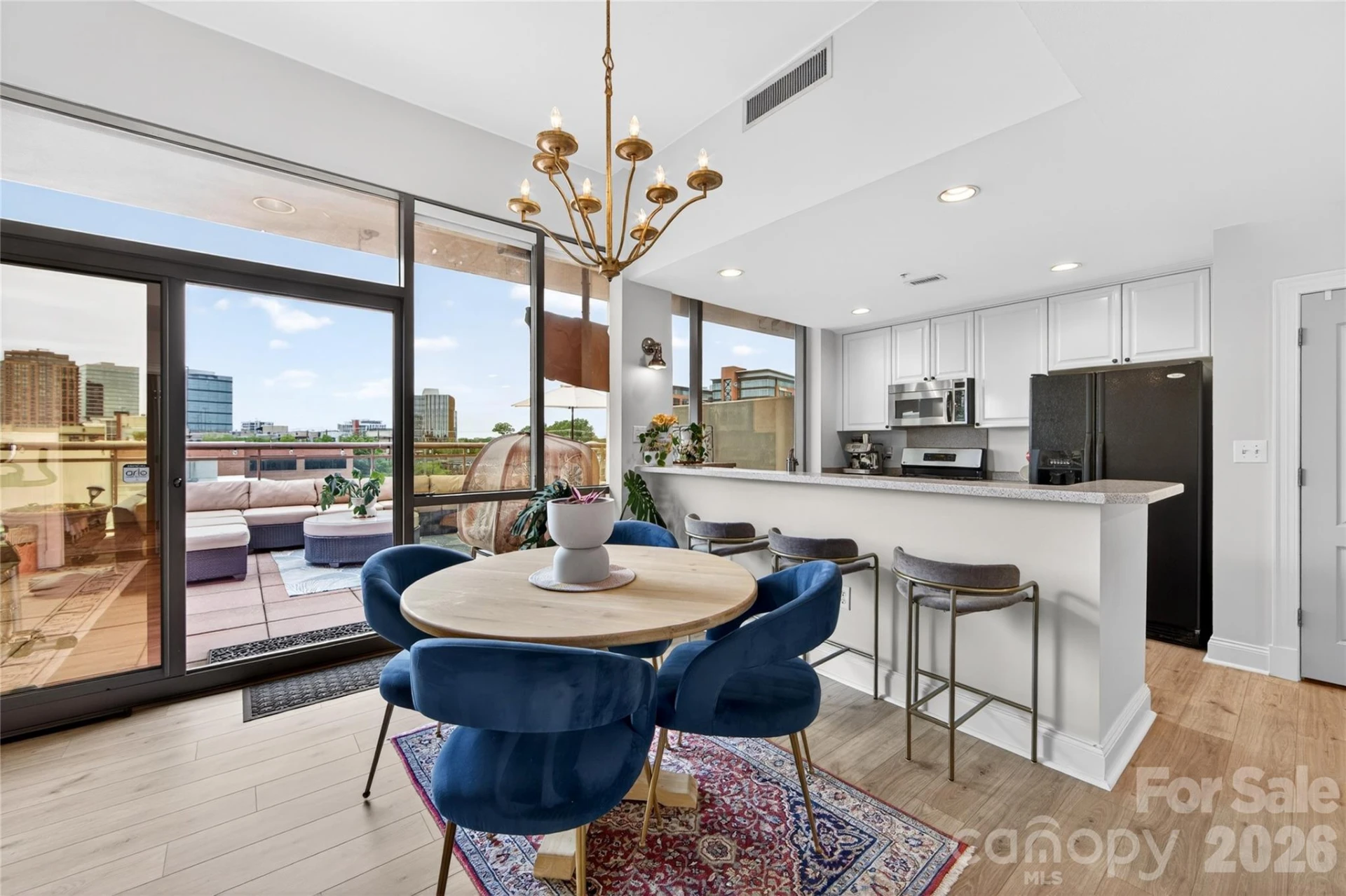 315 Arlington Avenue #503 - Photo 8
