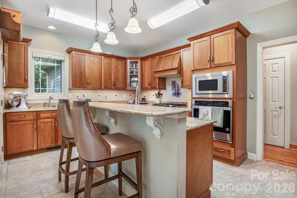 301 Gateway Drive - Photo 16