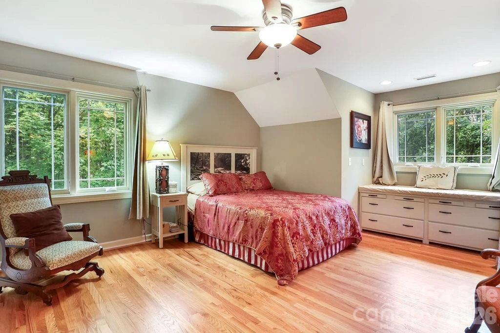 301 Gateway Drive - Photo 27
