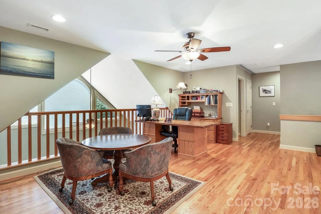 301 Gateway Drive - Photo 29