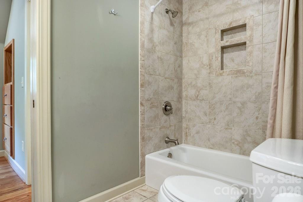 301 Gateway Drive - Photo 32