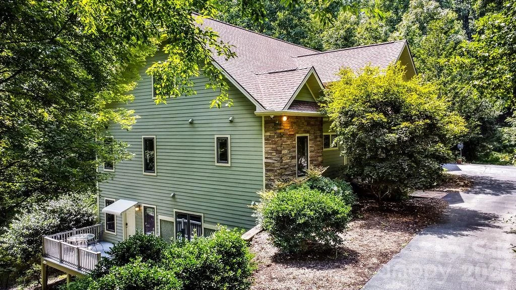 301 Gateway Drive - Photo 36