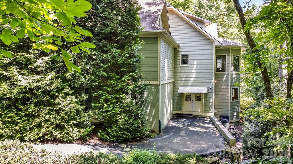 301 Gateway Drive - Photo 39