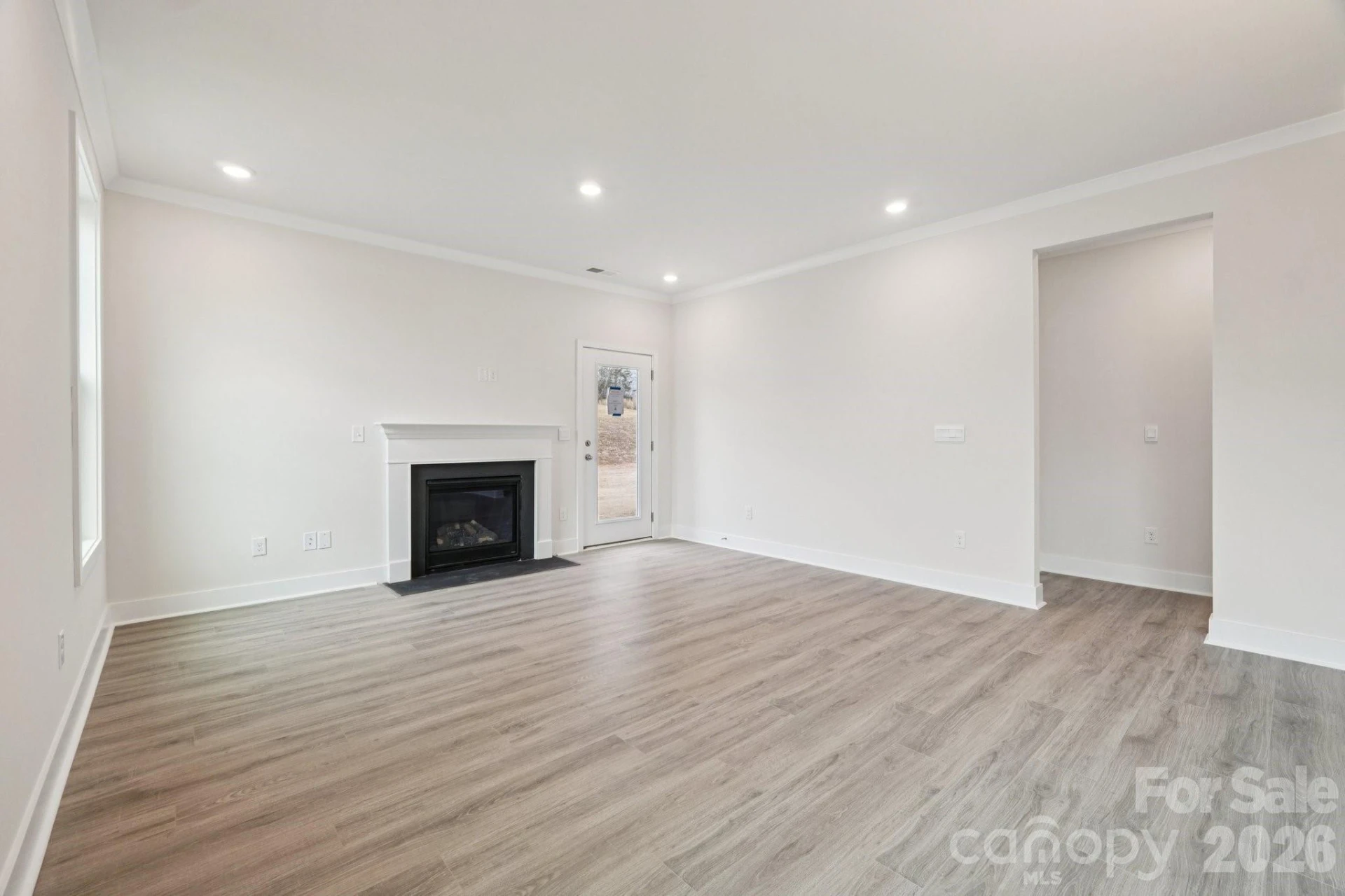 7685 Bainbridge Road - Photo 6