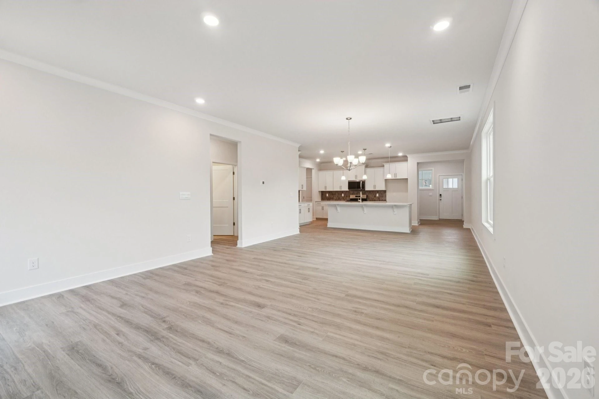 7685 Bainbridge Road - Photo 8