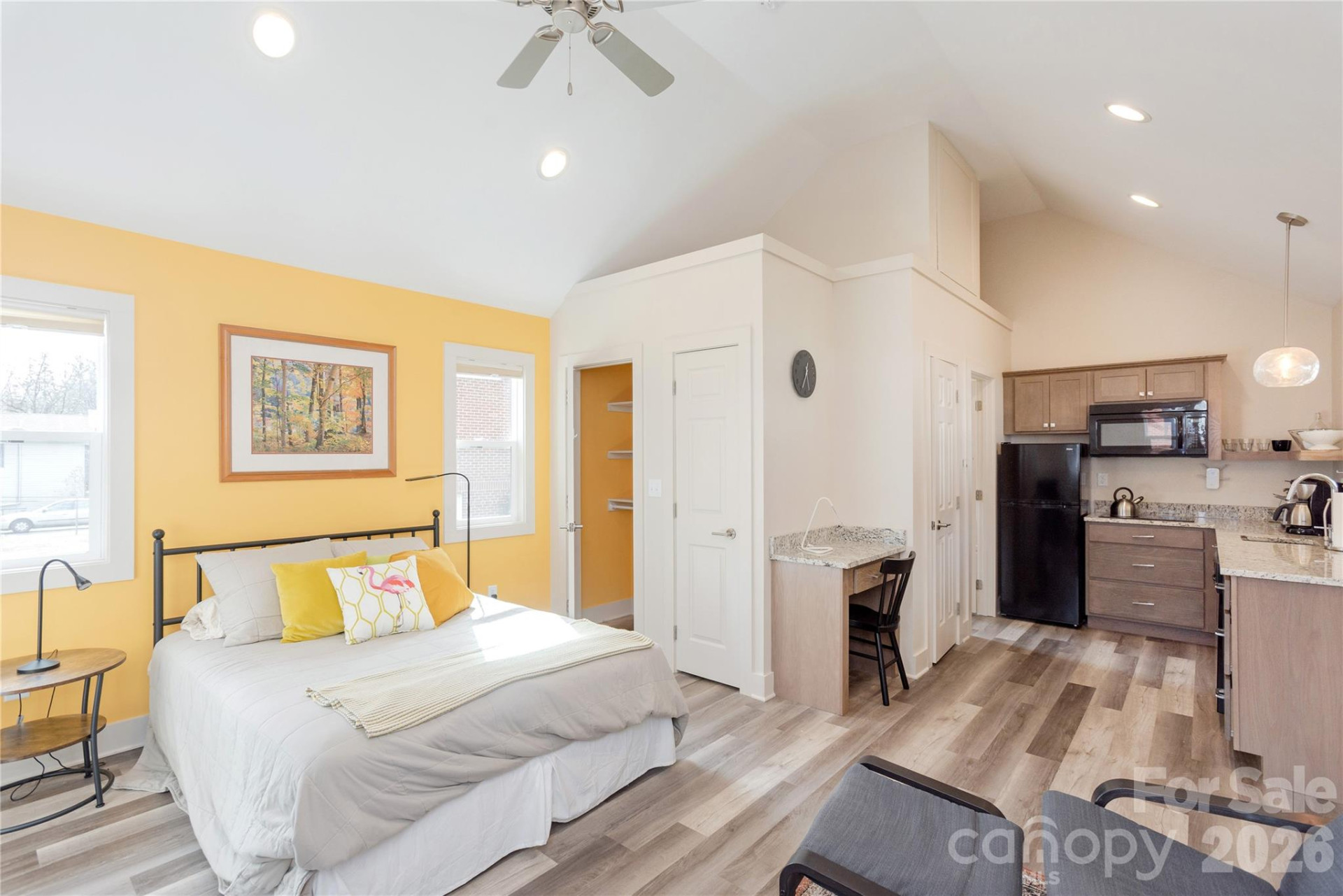 606 Ray Avenue - Photo 6