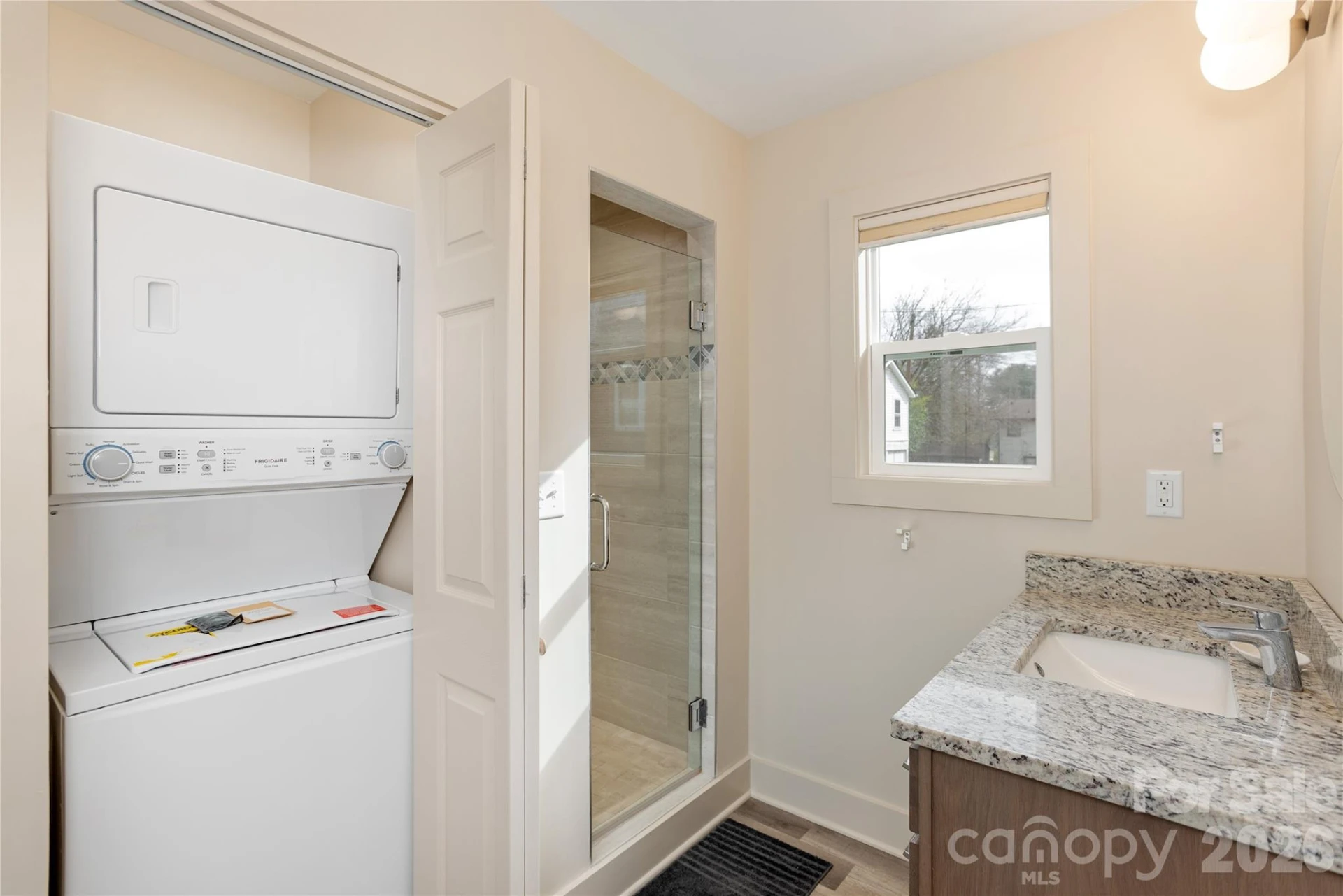 606 Ray Avenue - Photo 8
