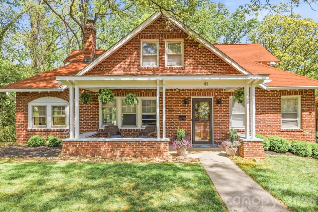 41 Chiles Avenue