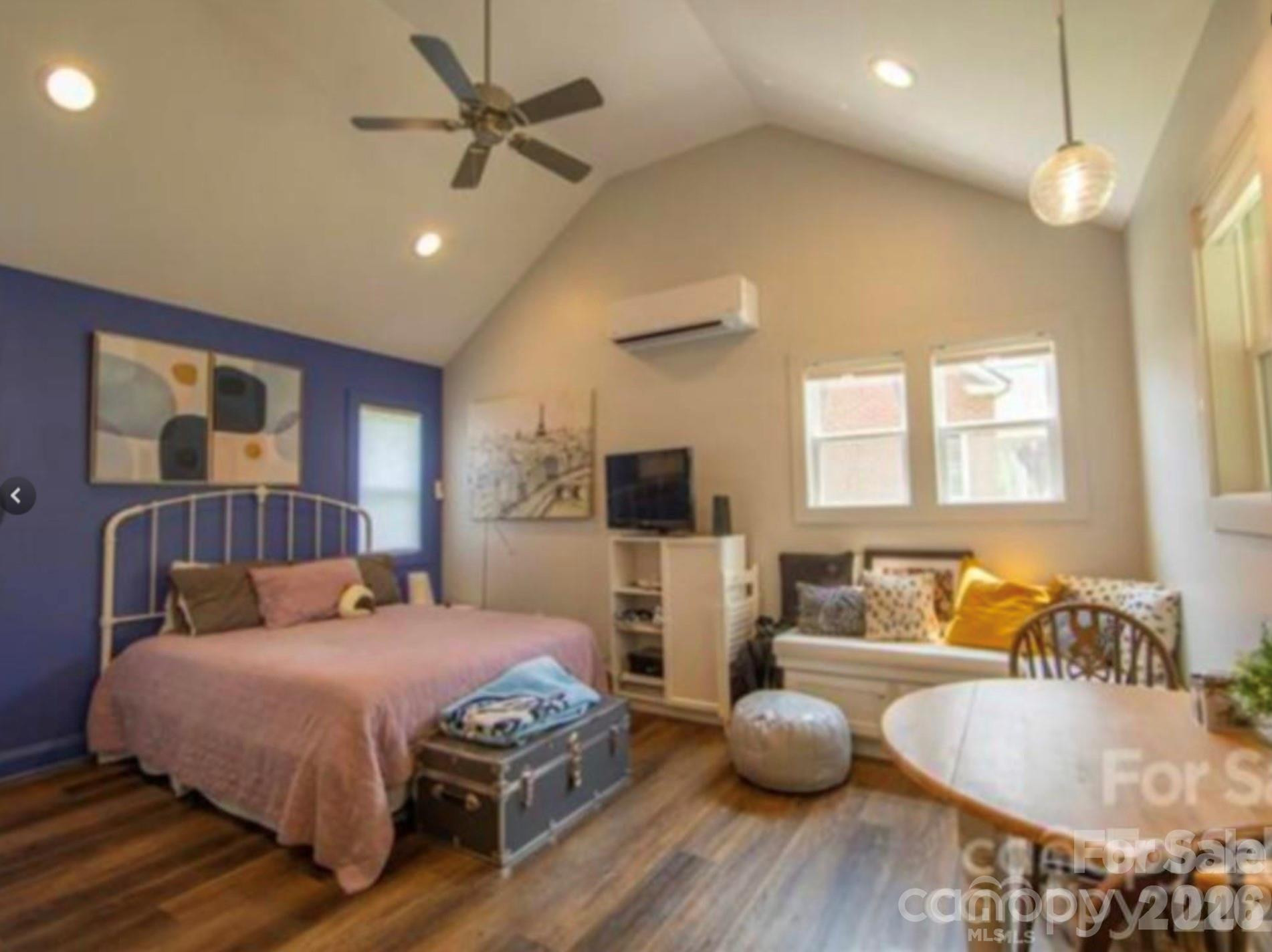 608 Ray Avenue - Photo 3