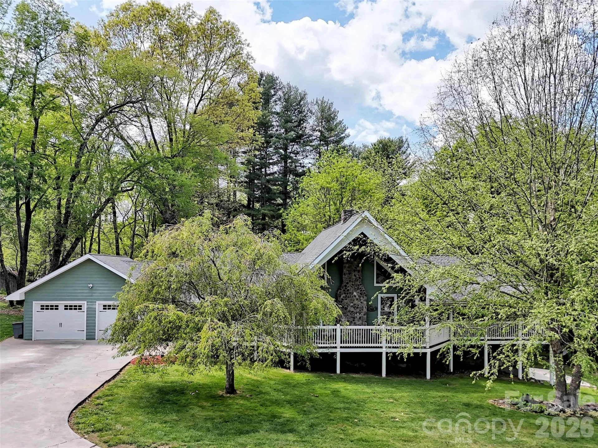 129 Hooper Haven Drive