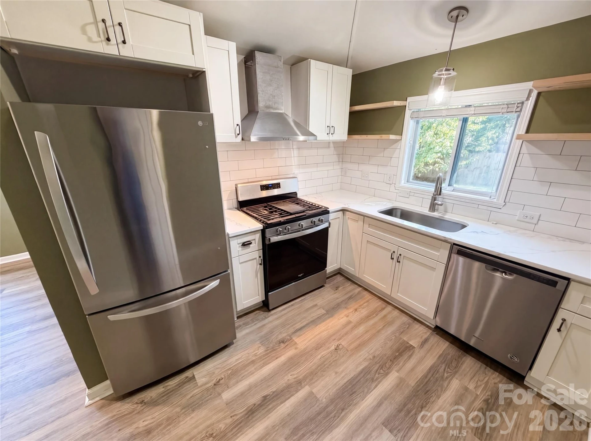 1520 Herrin Avenue - Photo 2