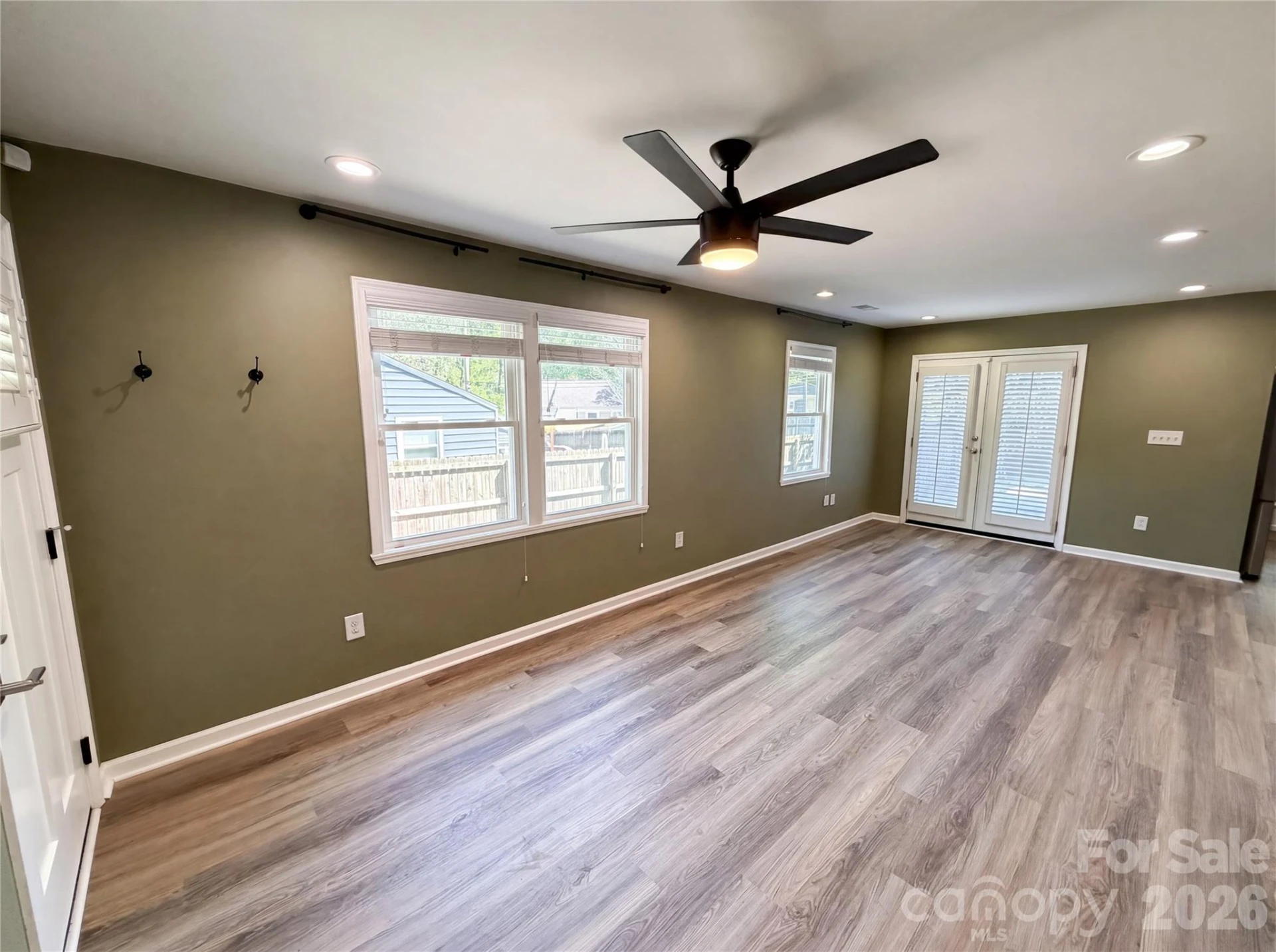 1520 Herrin Avenue - Photo 7