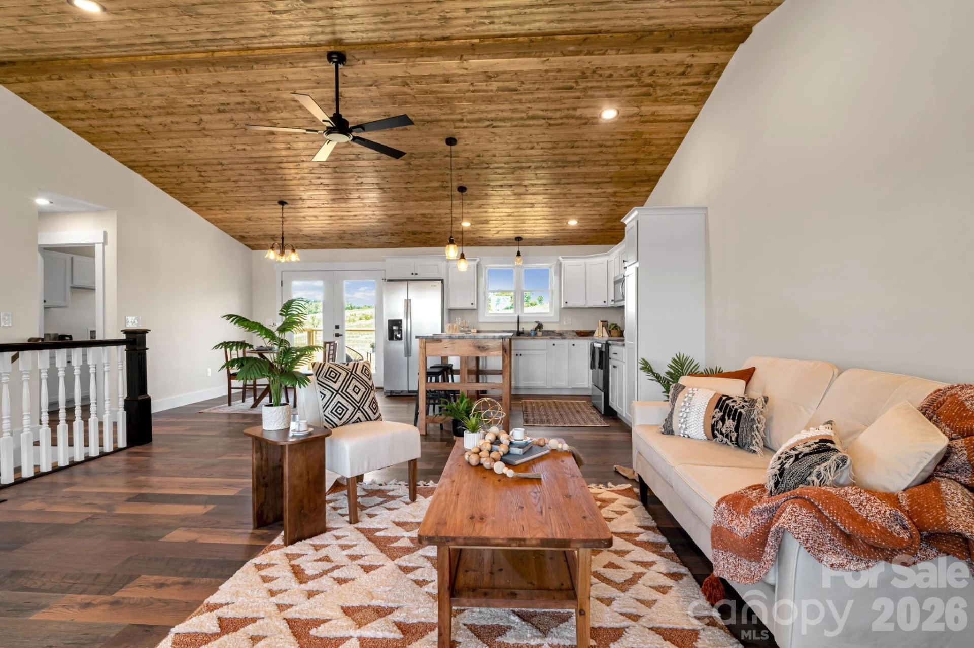 33 Pilgrims Path Lane - Photo 2