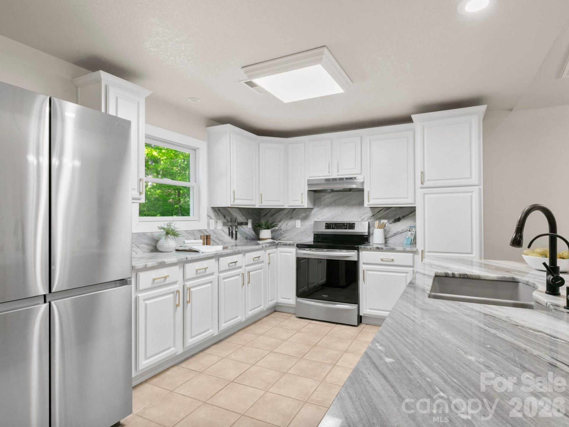 220 Jones Court - Photo 6