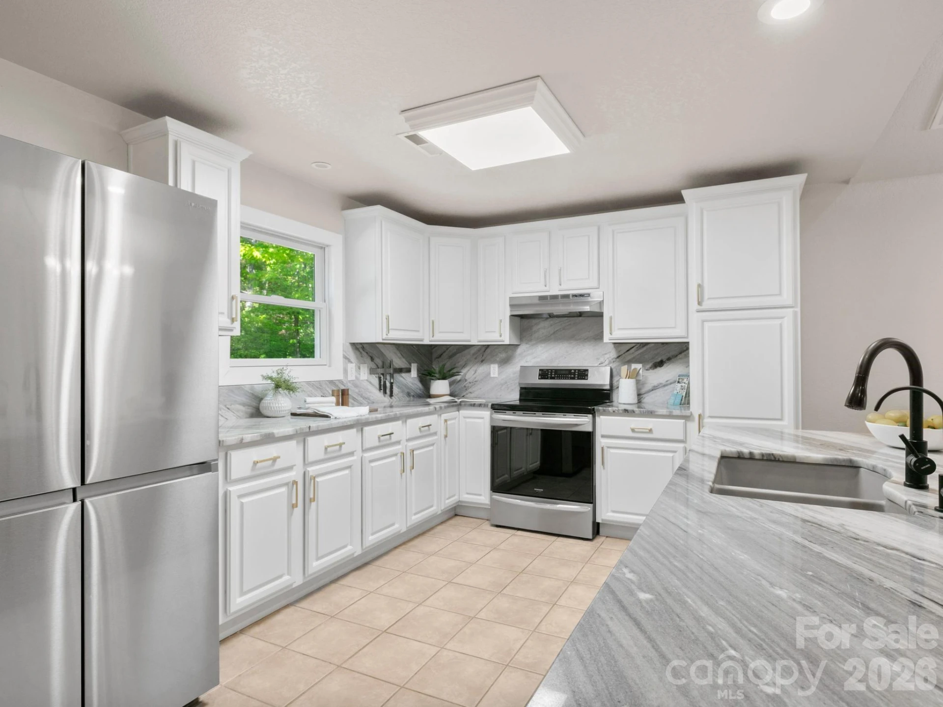 220 Jones Court - Photo 6