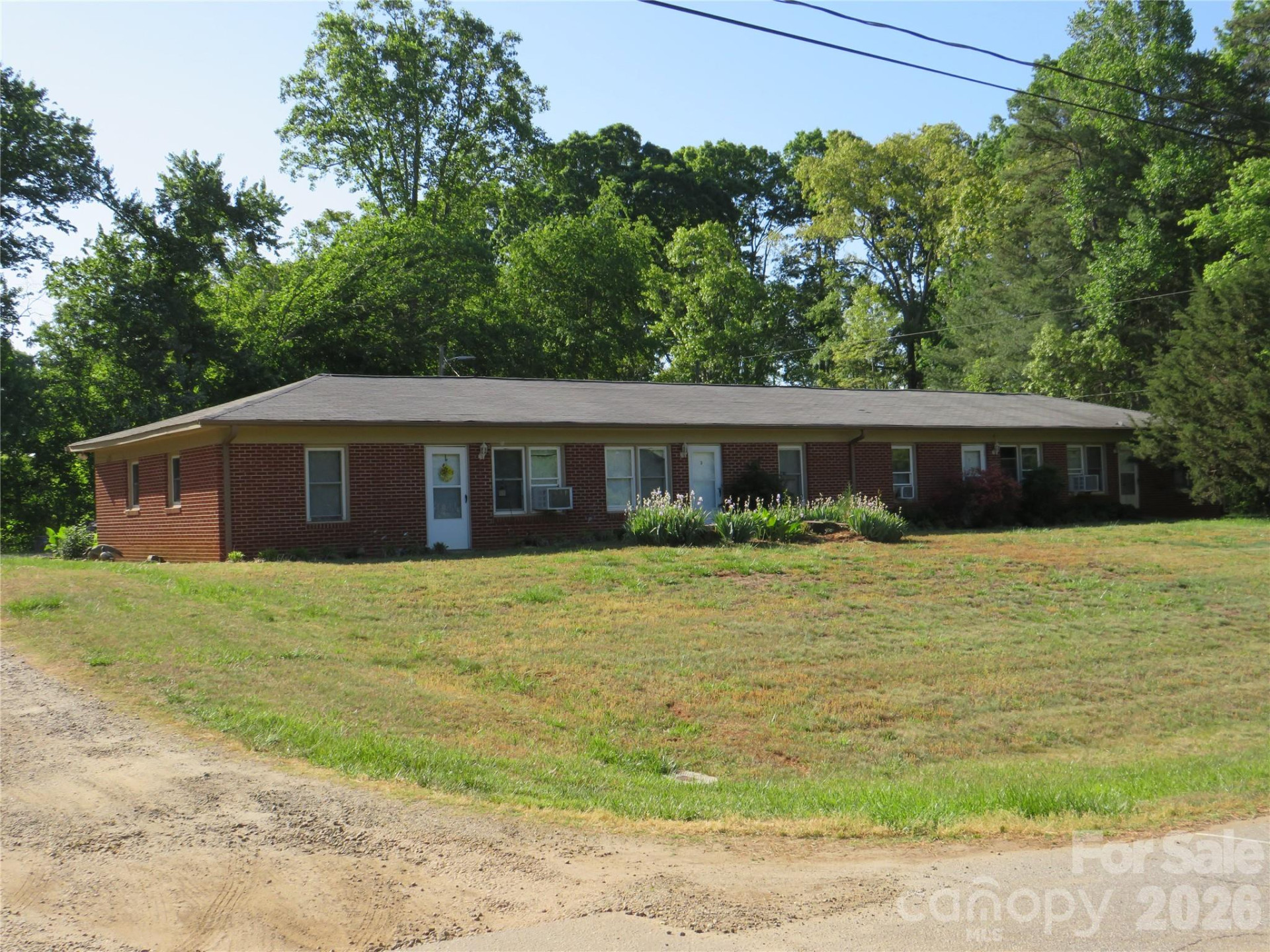 144 Nottingham Drive - Photo 4