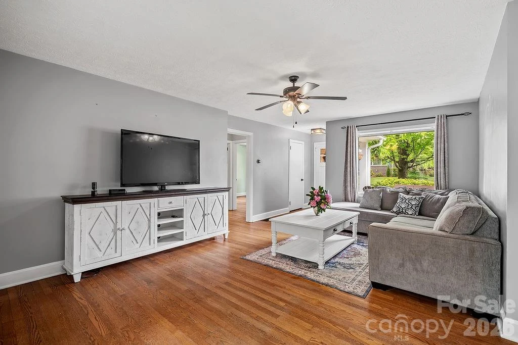 1106 Cherokee Drive - Photo 8