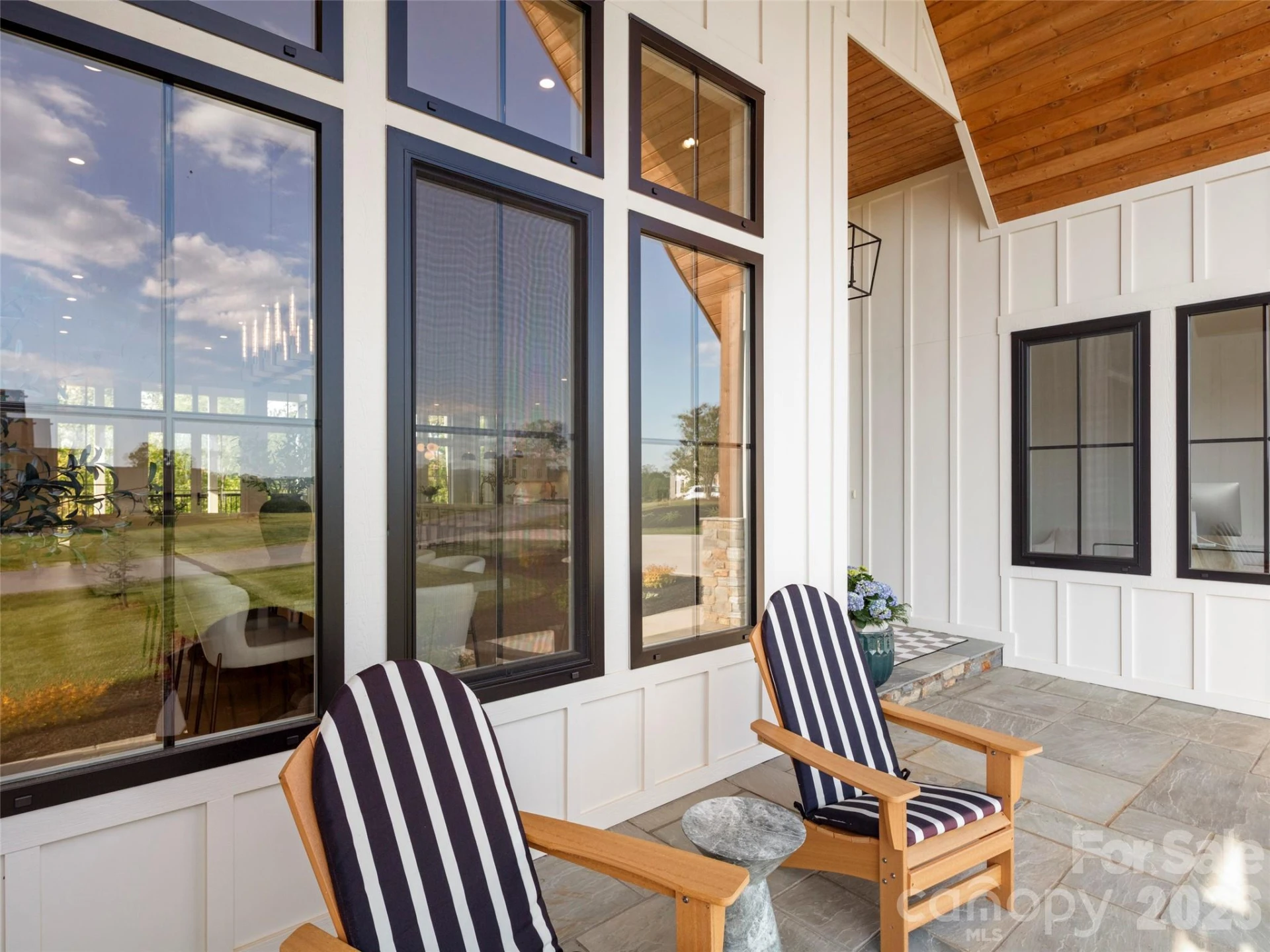 208 Majestic Ridge Road - Photo 4