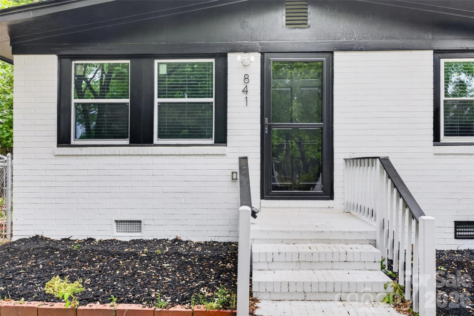 841 Mcarthur Avenue - Photo 4
