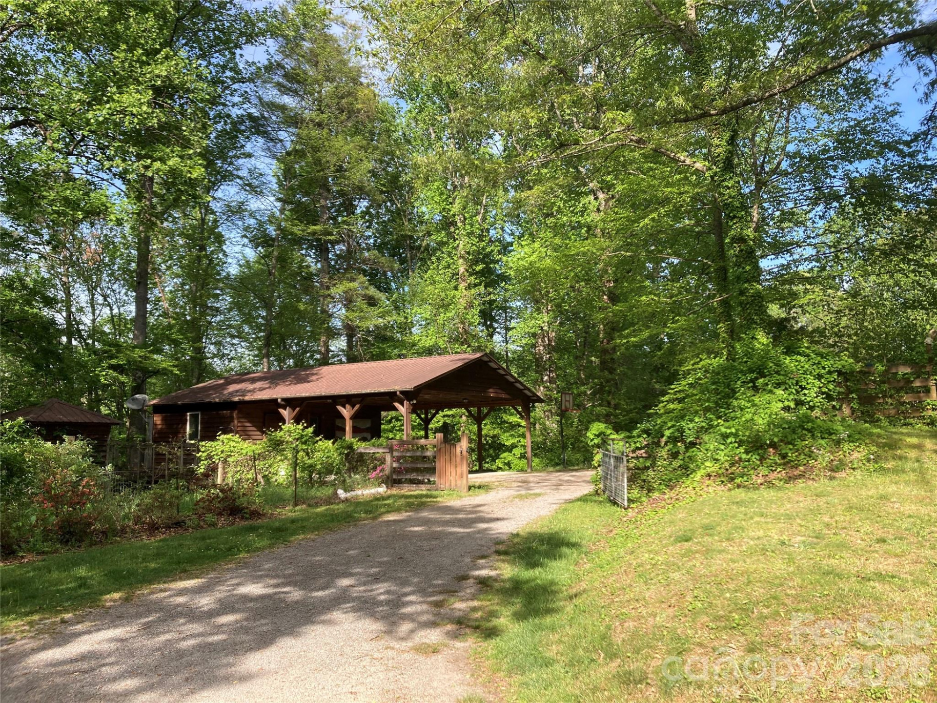 344 Mills River Road - Photo 2