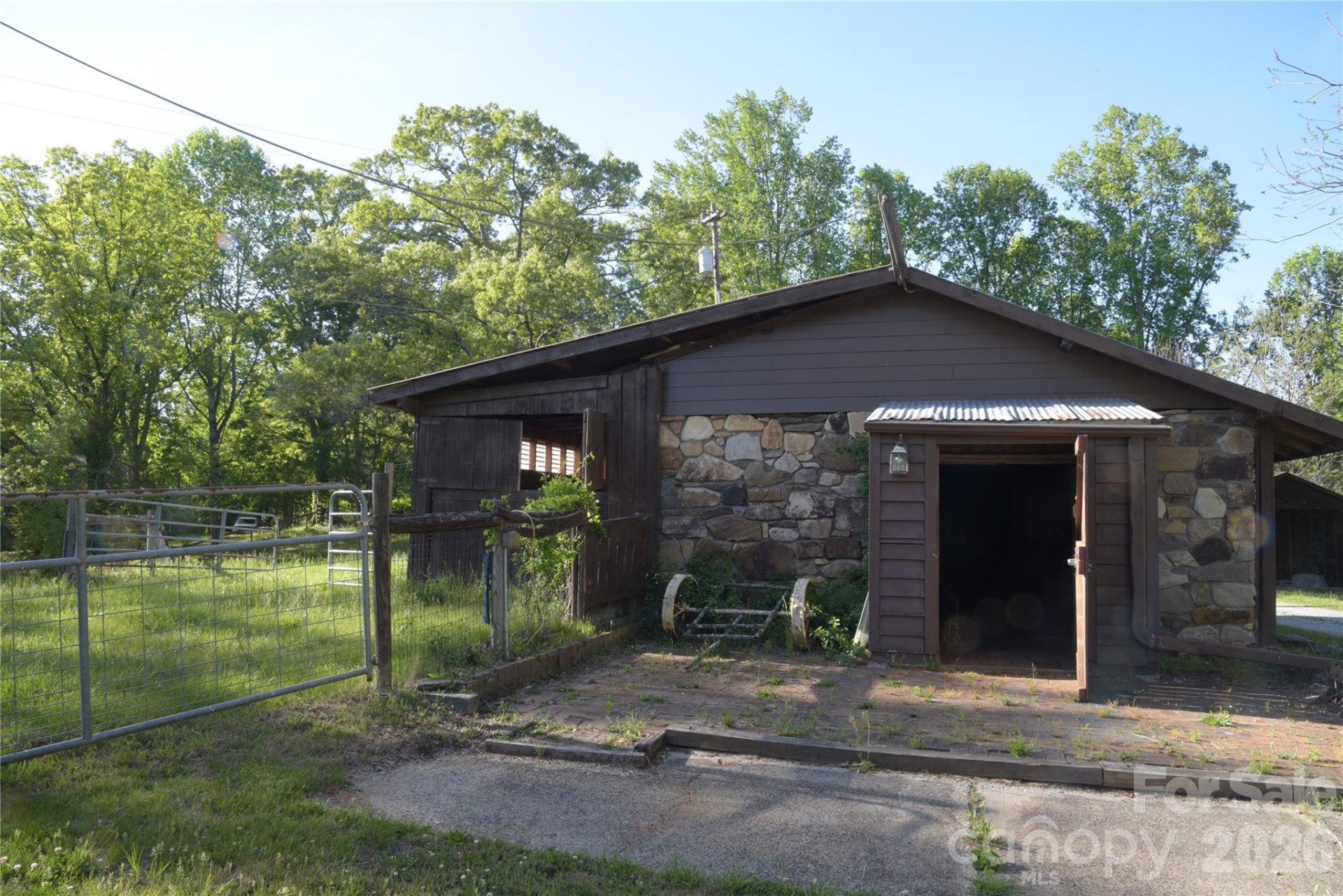 344 Mills River Road - Photo 33