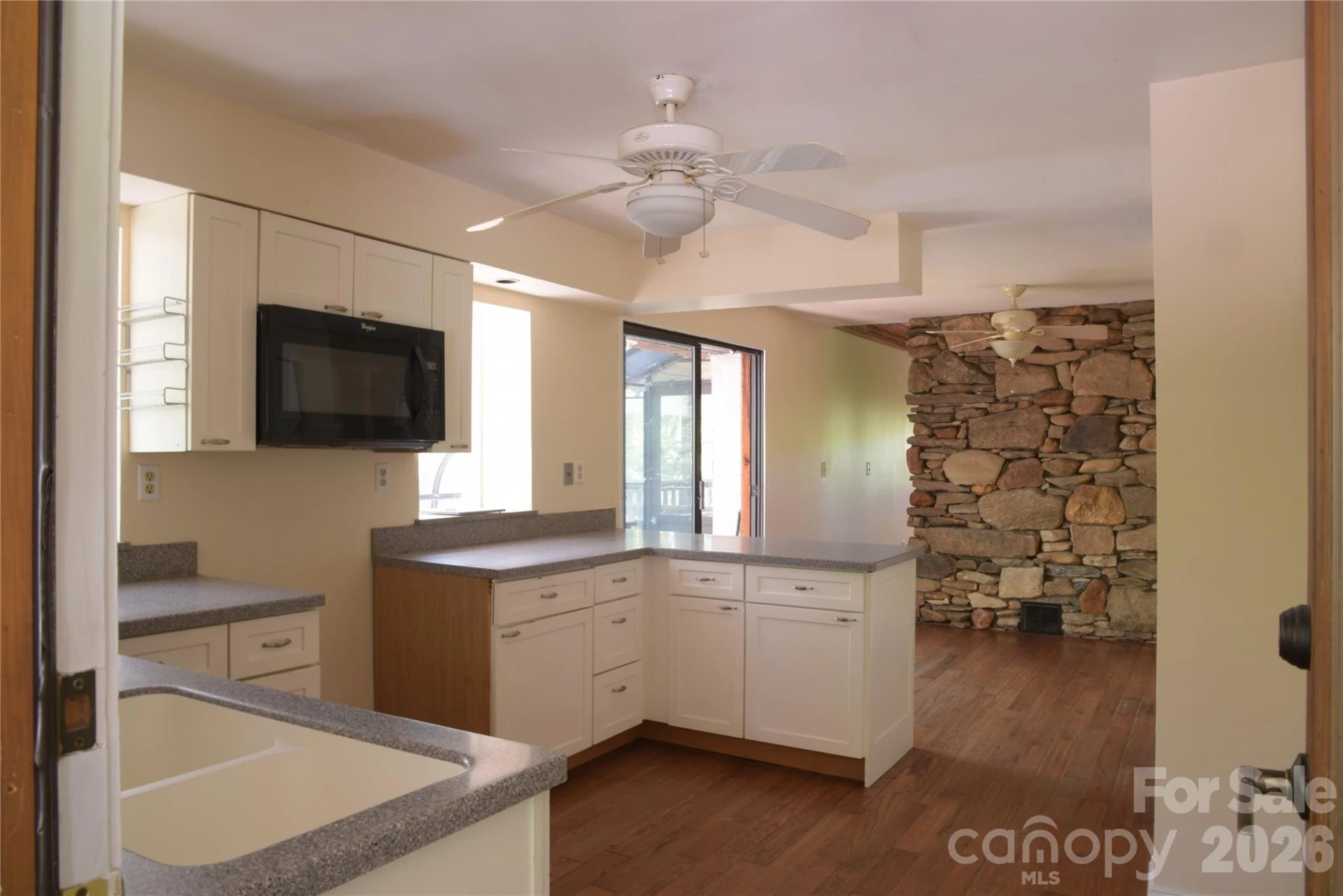 344 Mills River Road - Photo 10