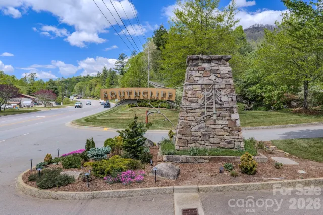 67 CLEAR WATER TRAIL Road, Fairview, NC, 28730