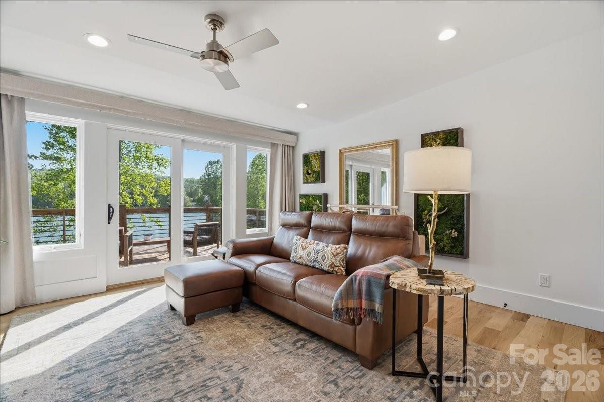 984 Eagle Lake Drive - Photo 35