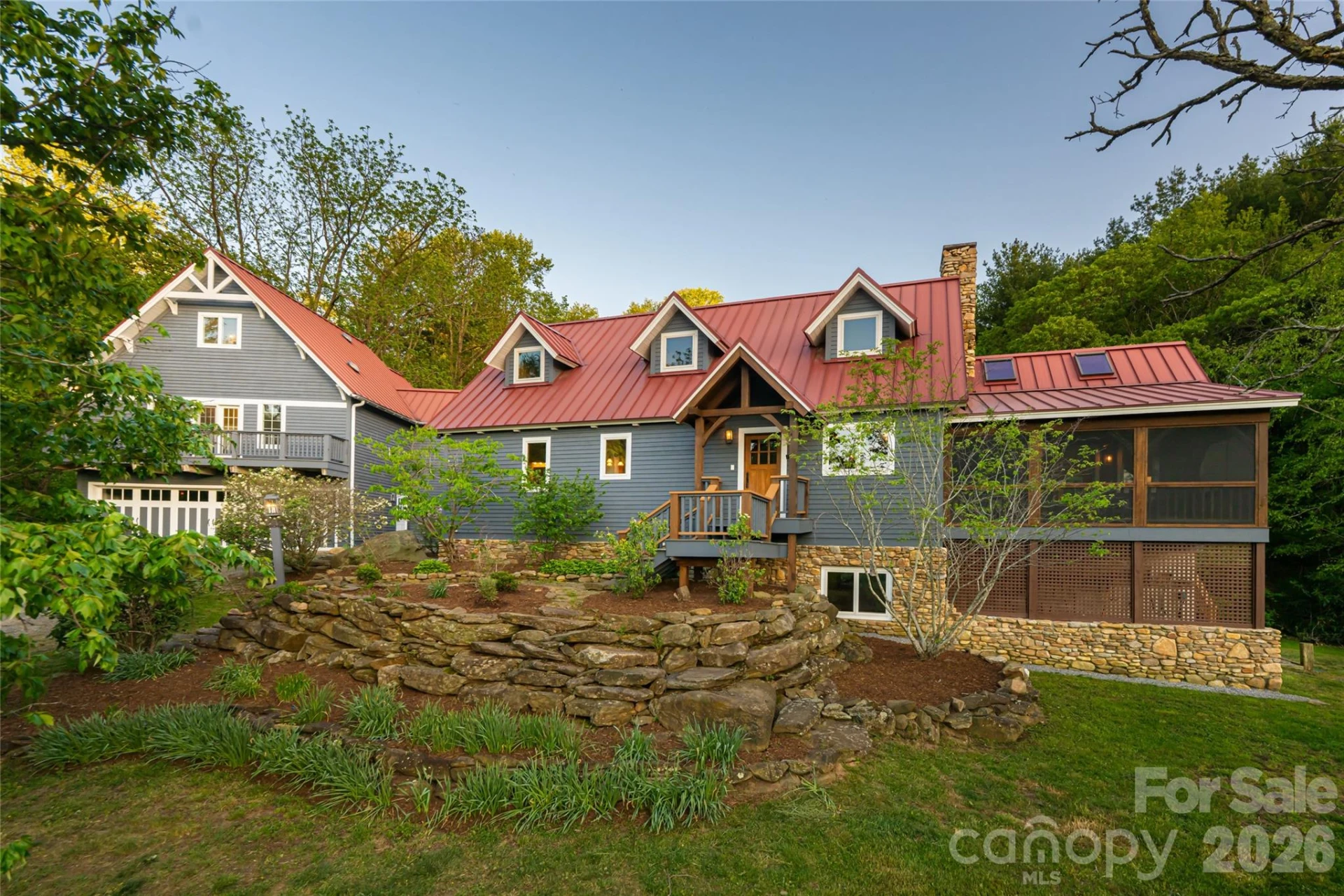 10 and 12 Dogwood Hills Lane