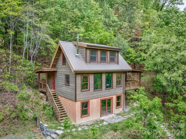 1146 Thomas Branch Road, Marshall, NC, 28753