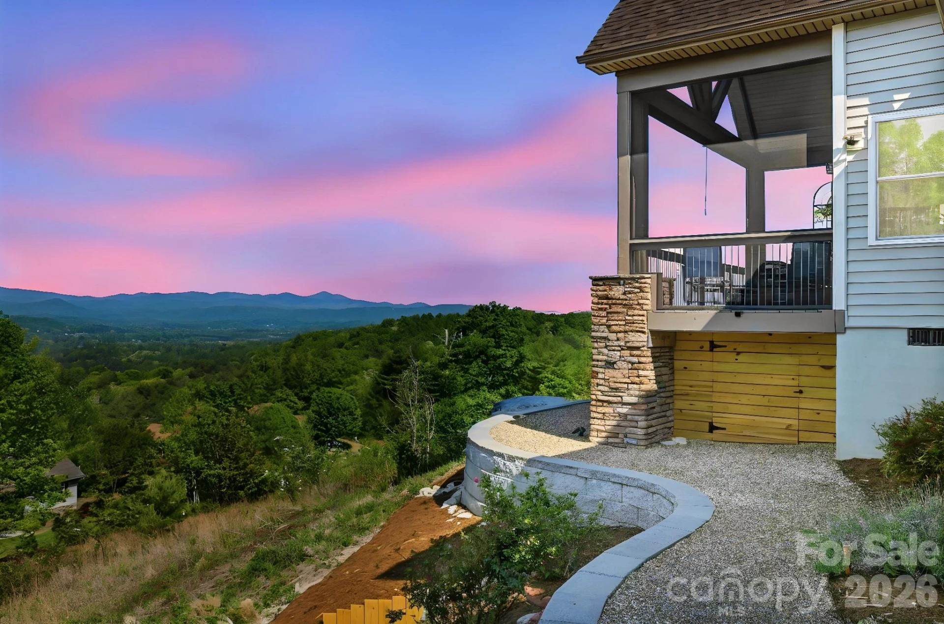 467 Crystal Heights Drive - Photo 2