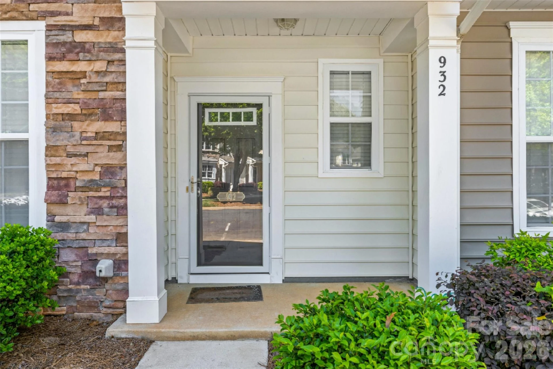 932 Coffee Tree Lane - Photo 2