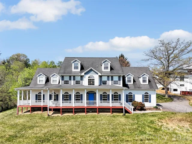 237 Midway Crossing, Clyde, NC, 28721
