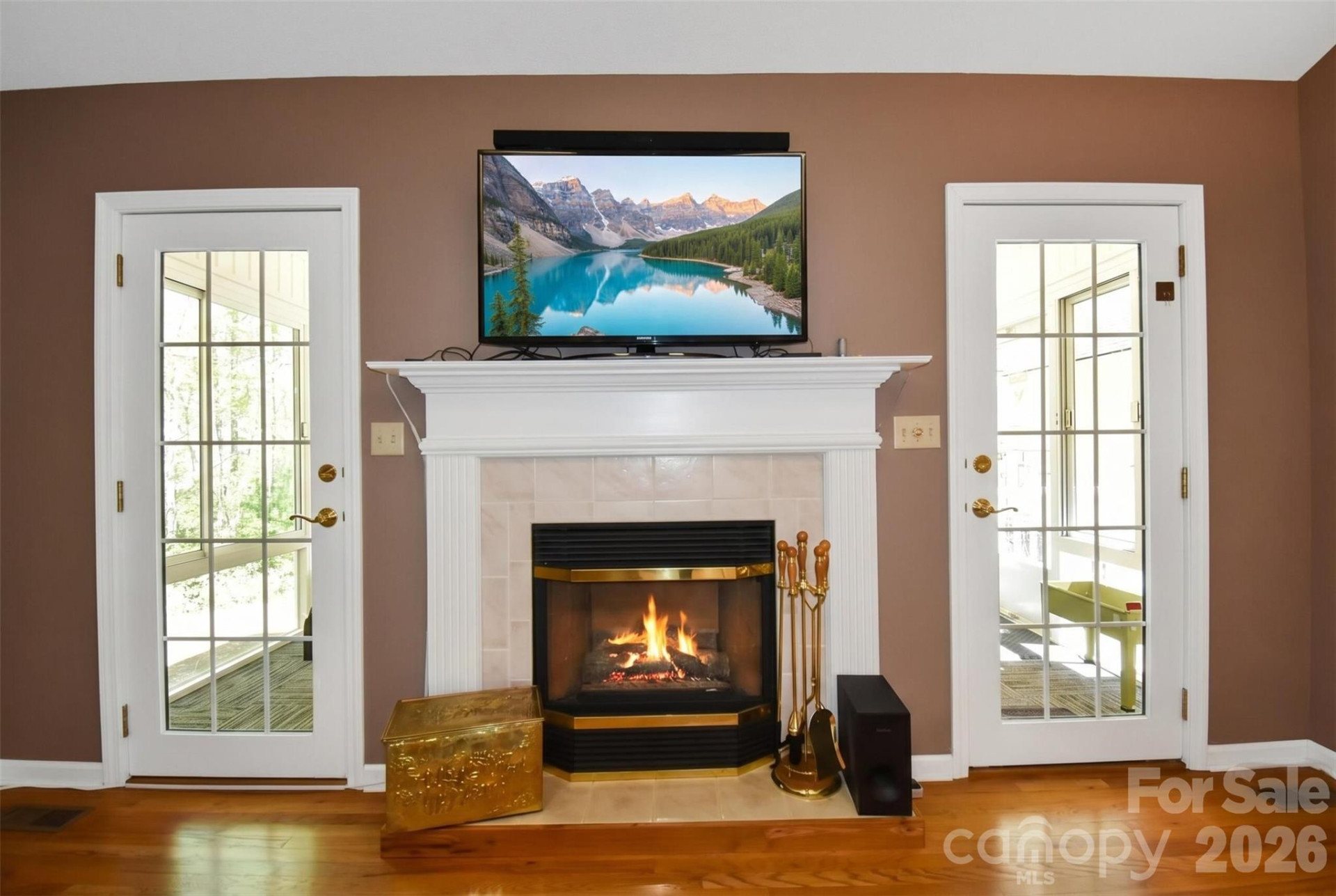 548 Thunder Road - Photo 4