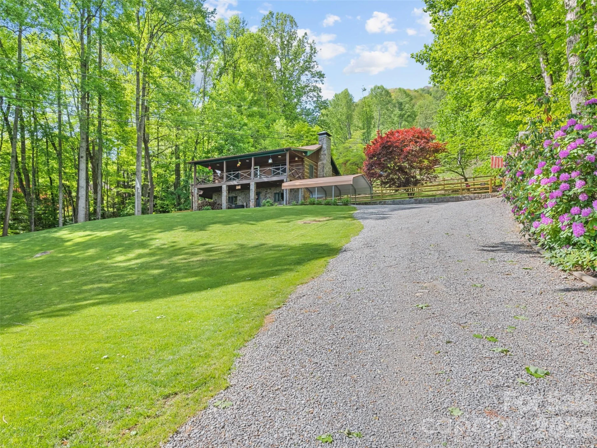 1073 Lentini Drive - Photo 2