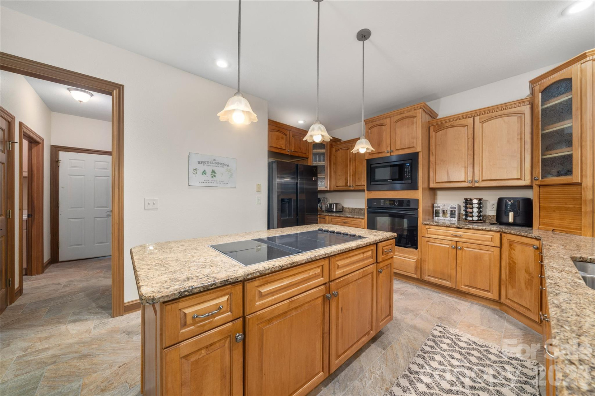176 Hemlock Lane - Photo 3