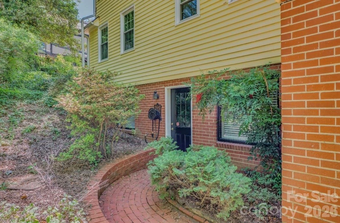 112 Kinwood Street - Photo 39