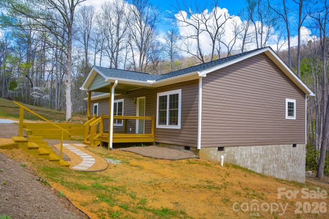 784 Bearwallow Mountain Road, Hendersonville, NC, 28792