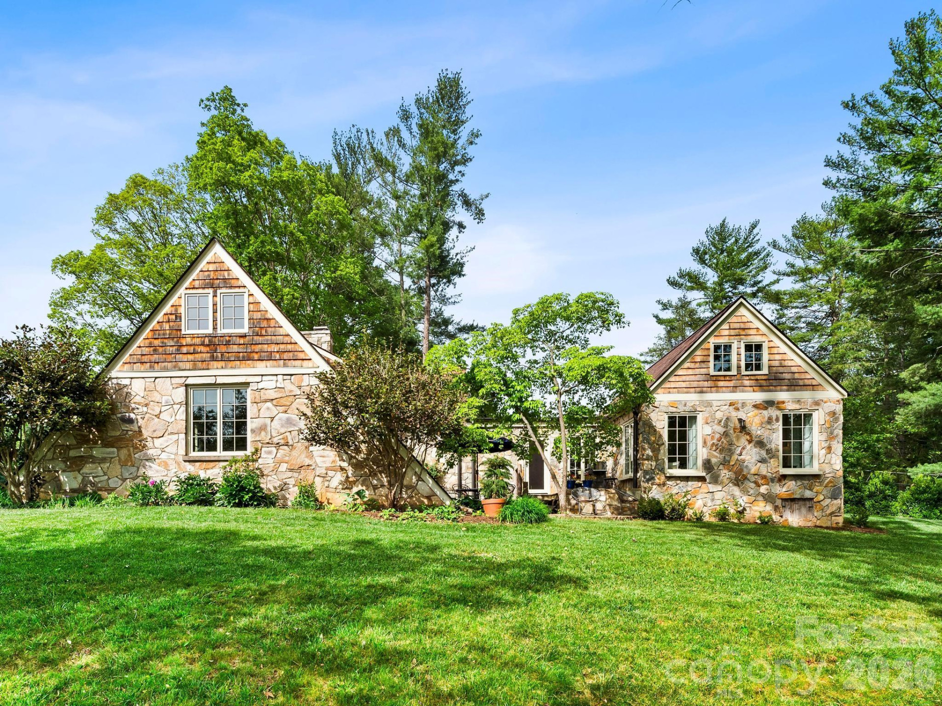 84 Arthur Road