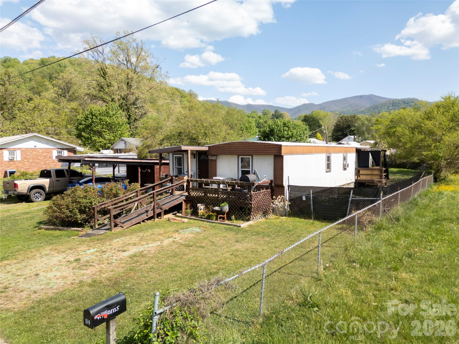 114 Brook Street - Photo 9